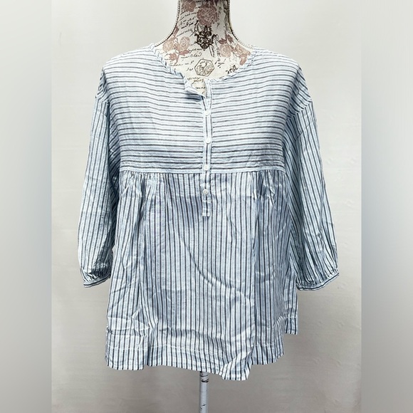🛍️MAX STUDIO Blue and white stripe casual top size XS - Picture 2 of 13